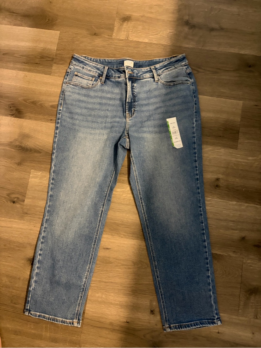 New ladies time and tru 18 short straight leg jeans mid rise
